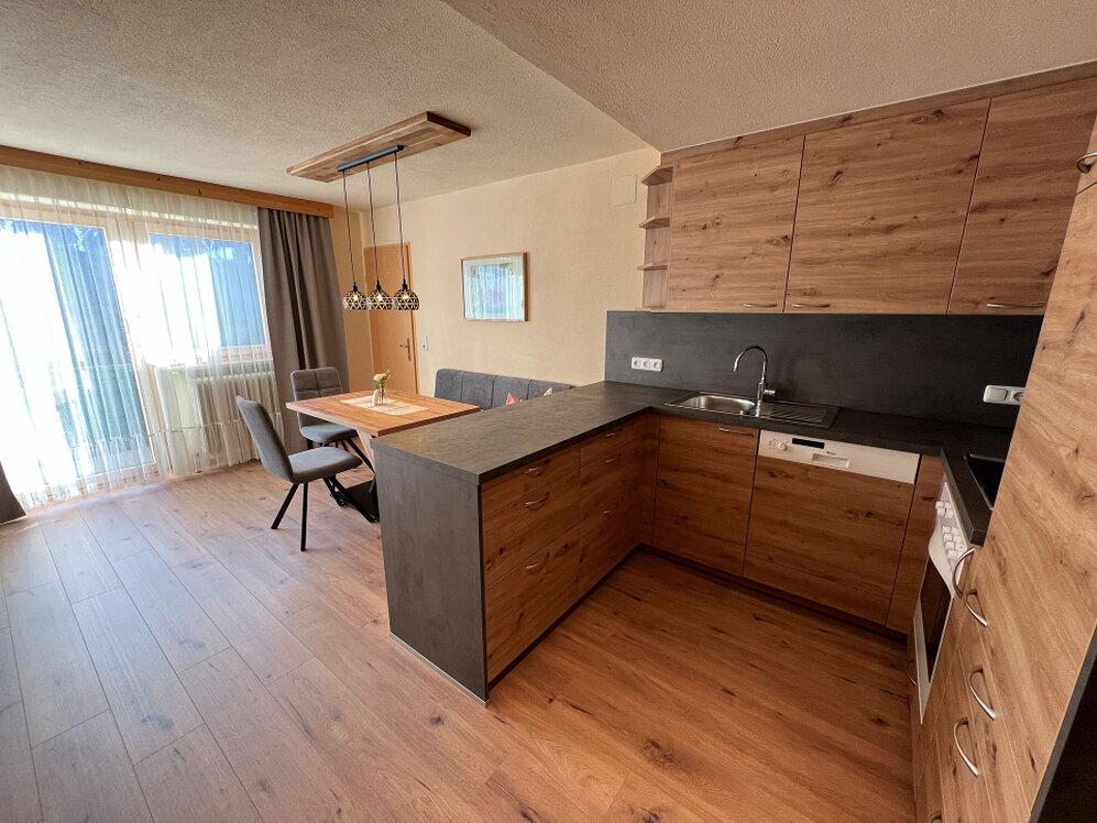 Golfplatz Mieminger Plateau mit Blick auf die Tiroler Berge